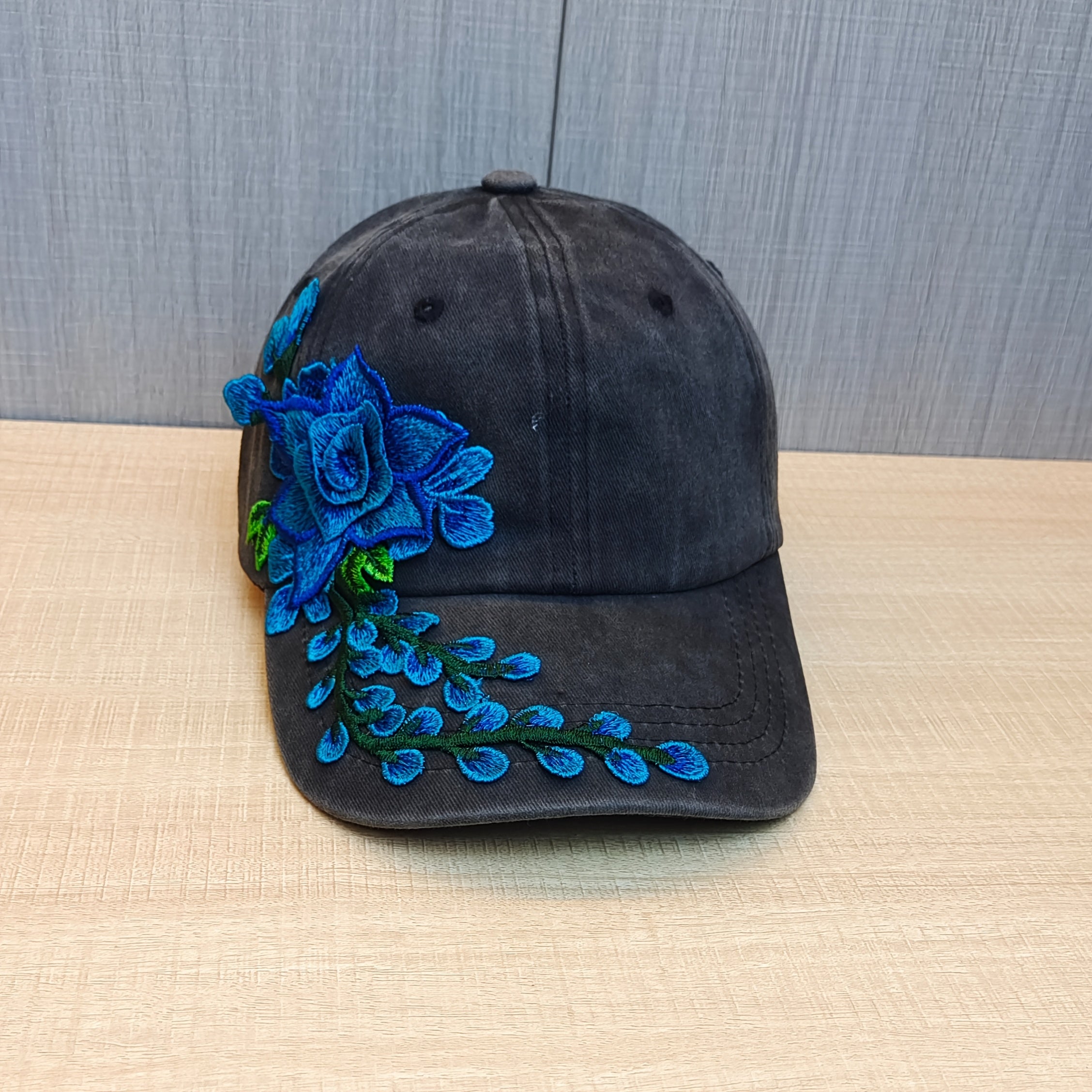 Casquette de baseball vintage brodée à motifs floraux exagérés, style ethnique, casquette bec de canard, chapeau de sport tendance et polyvalent
