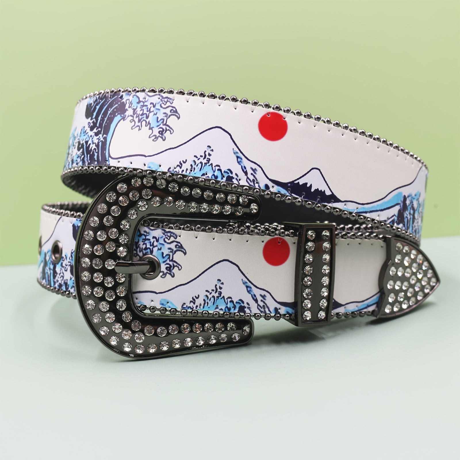 Cinto Y2K Y2Kinspired Branco com Strass e Design de Paisagem Montanhosa - Fivela de Liga de Estilo Ocidental, Painel de Imitação de Couro, Acessório de Moda Unissexo para Jeans e Roupa, Cinto de Uso Casual|Cinto de Moda Y2K|Adorno de Strass