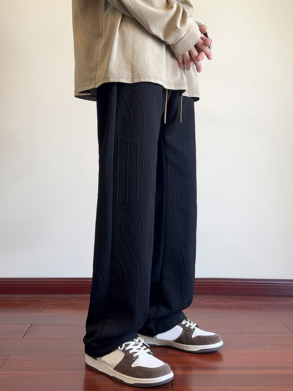 Calças de corte direito para homem para o outono, em tecido jacquard, com cós elástico e cordão, ideais para uso casual ao ar livre na primavera e no outono.
