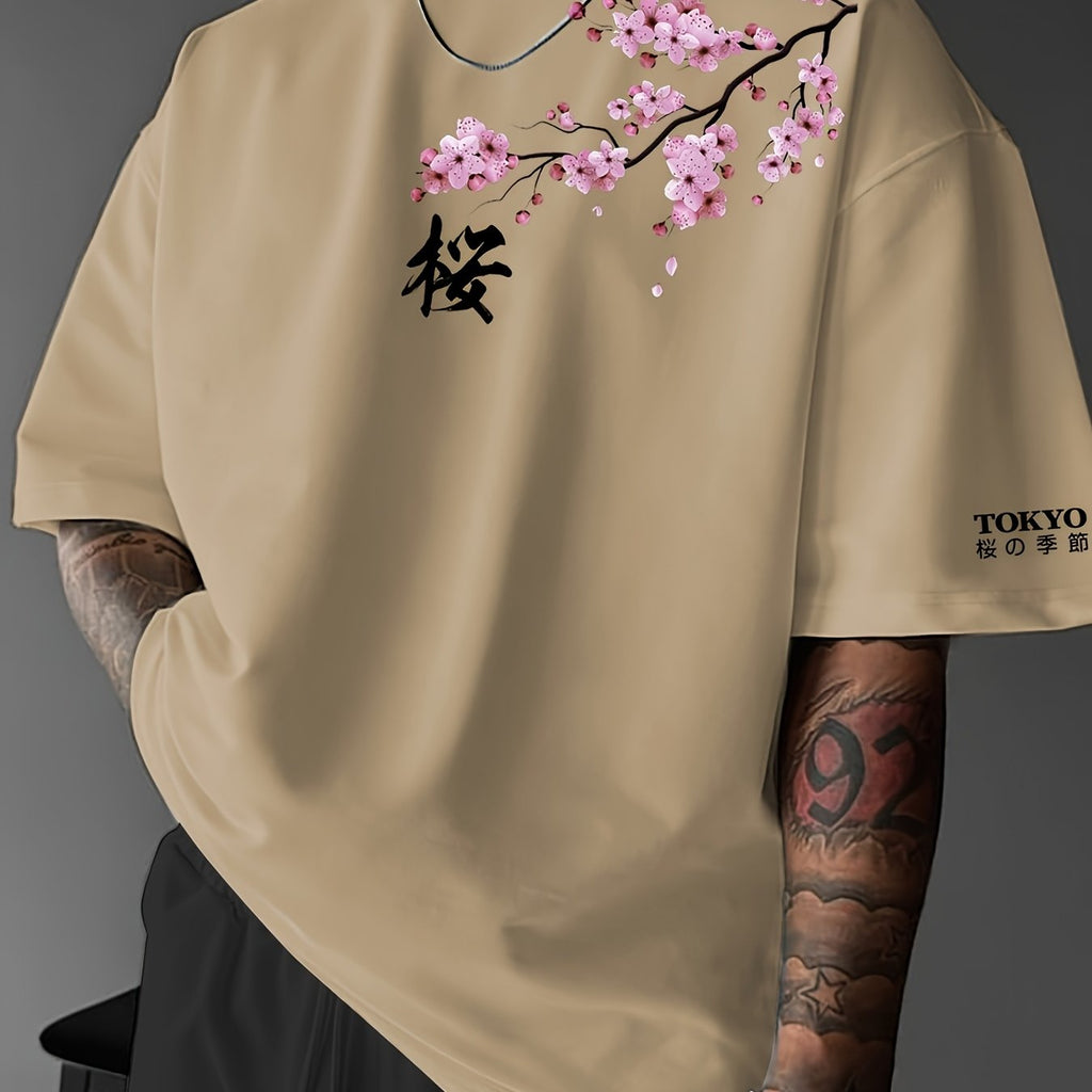 T-shirt de manga curta para homem com estampado de flores de cerejeira e elementos japoneses, estilo streetwear casual. Confortável e com gola redonda, ideal para a primavera e verão.