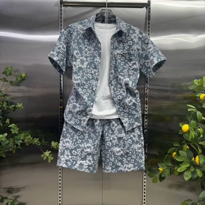 Conjunto casual de verão para homem 2026, com camisa de manga curta e calções com lapela em jacquard em relevo. Leve e elegante.