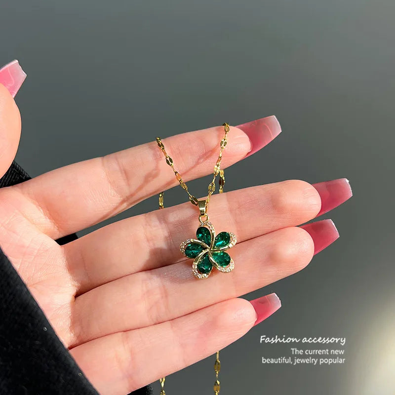 Colar de Aço Inoxidável com Pingente de Flores de Zircónio Verde para Mulheres Novo Luxo Meninas Corrente da Sorte Presentes de Aniversário Joias