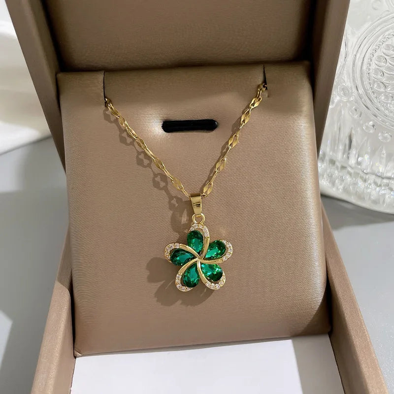 Colar de Aço Inoxidável com Pingente de Flores de Zircónio Verde para Mulheres Novo Luxo Meninas Corrente da Sorte Presentes de Aniversário Joias